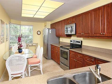 5th image of 4140 Bayhead Dr APT 102