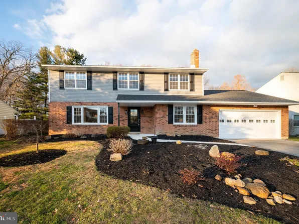 3321 Cross Country Dr, Wilmington, DE 19810