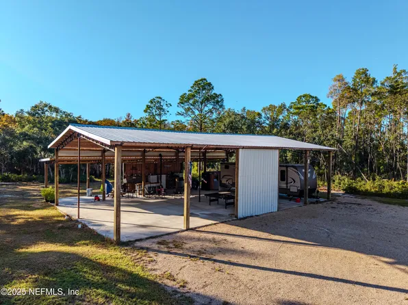 1313 OAK POND Circle, Steinhatchee, FL 32359