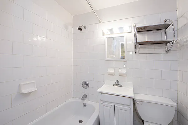 Rented by R New York | media 4