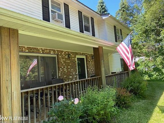 4th image of 3535 Teeple Ave