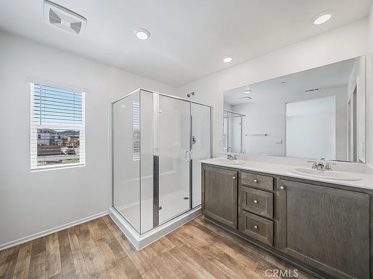 30547 Operetta St — Photo 21