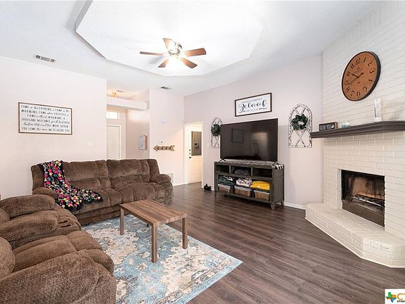 4th image of 4208 Aspen Dr