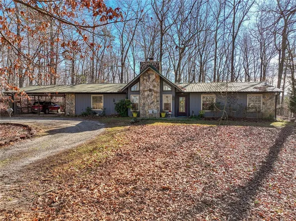 616 Point Rd, Westminster, SC 29693