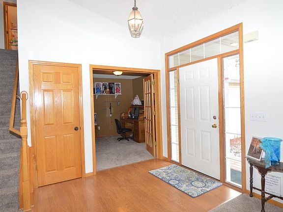 5th image of 16323 Edison St NE