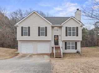 4047 Parks Rd, Flowery Branch, GA 30542