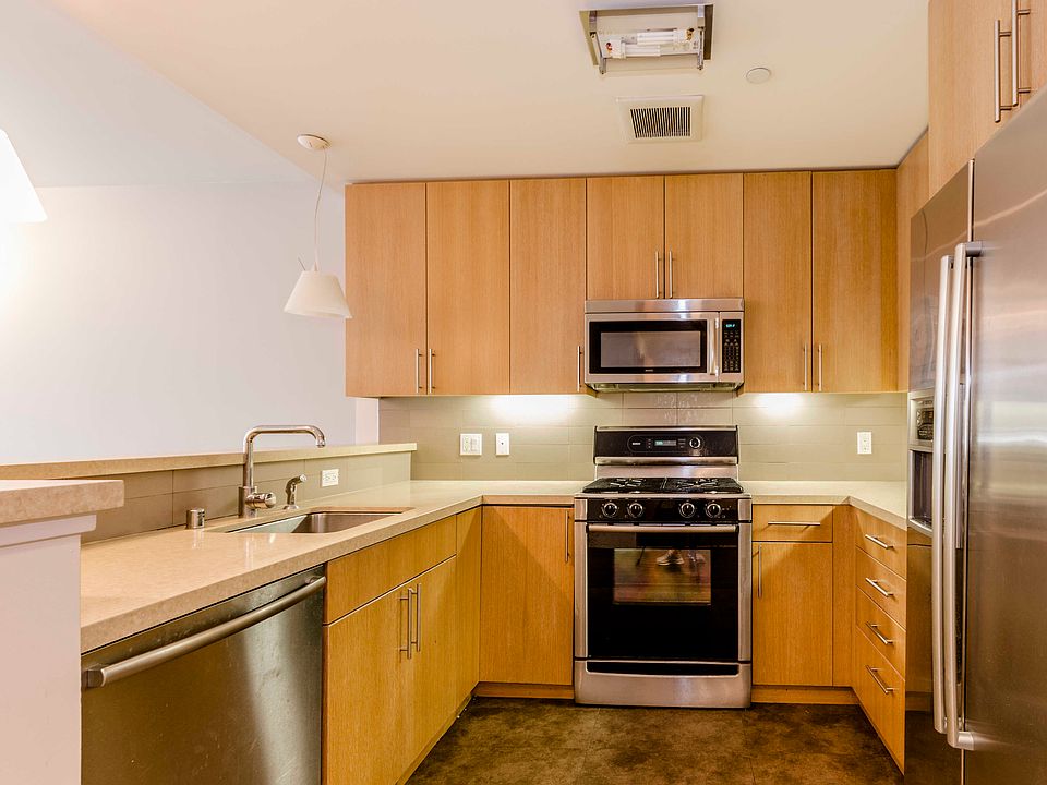 1st image of 818 Van Ness Ave #308