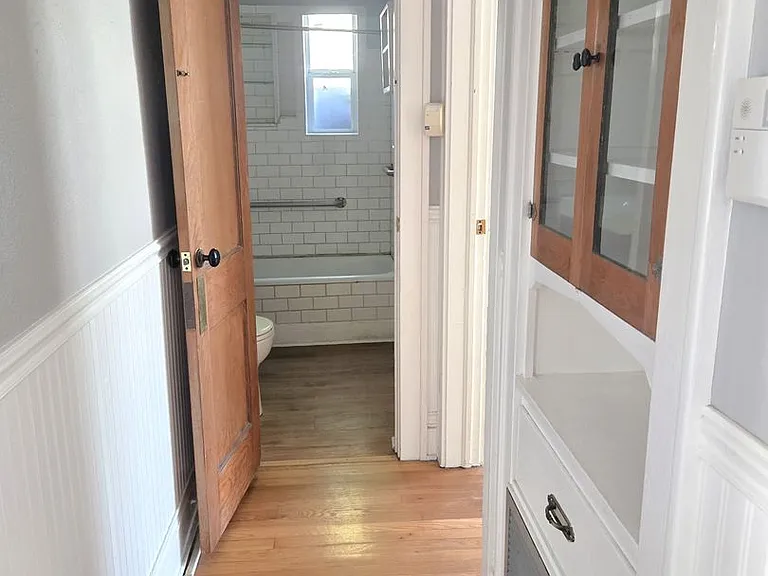 1406 E Earll Dr — Photo 13