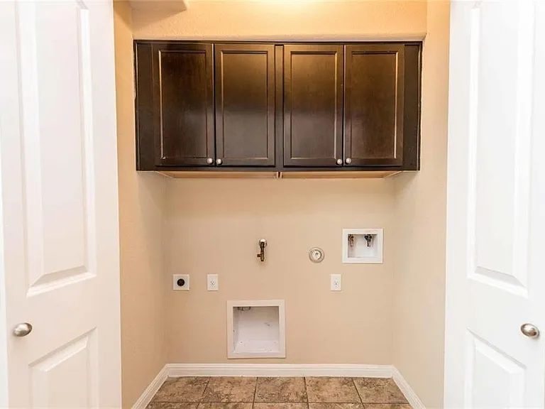 11600 Sewickley Ct S — Photo 17
