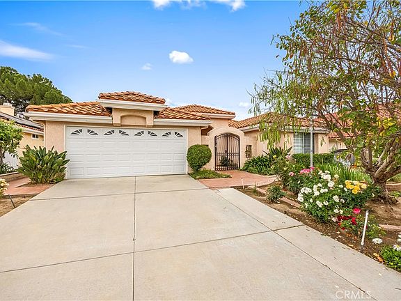 4th image of 2573 Maple Dr
