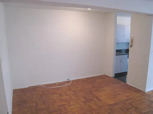 Rented by City Connections Realty | media 7