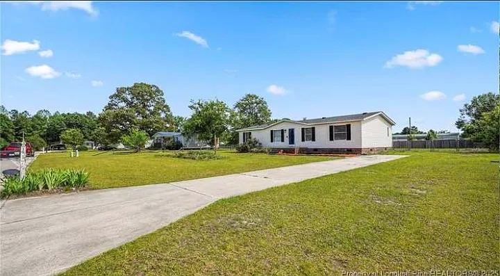 3 bed, 1352 sqft, $1,480 — Photo 4