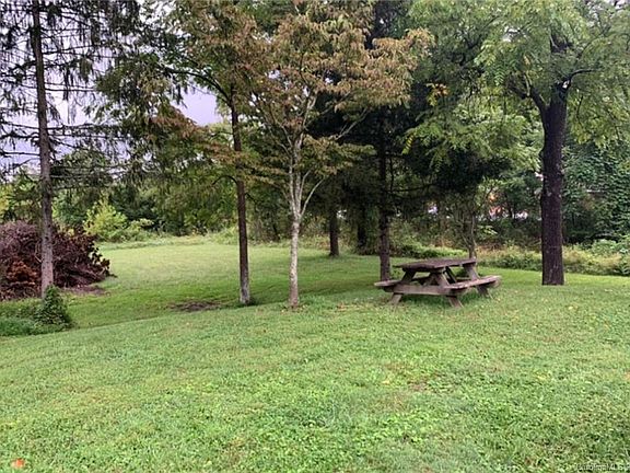 2nd image of 0 Hunters Glen Ln
