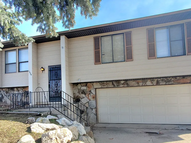 1024 N 1025 E — Photo 1