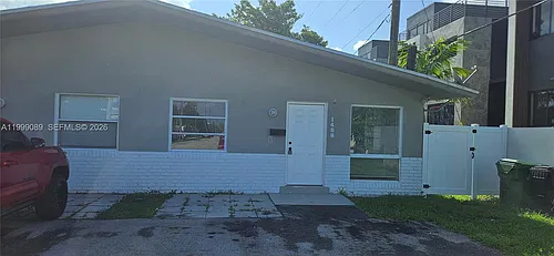 1408 SW 9th Ave #1408 Photo 1