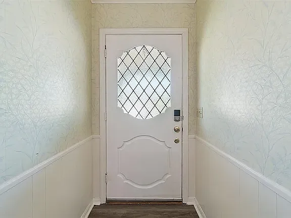 3612 Treadwell Dr — Photo 2