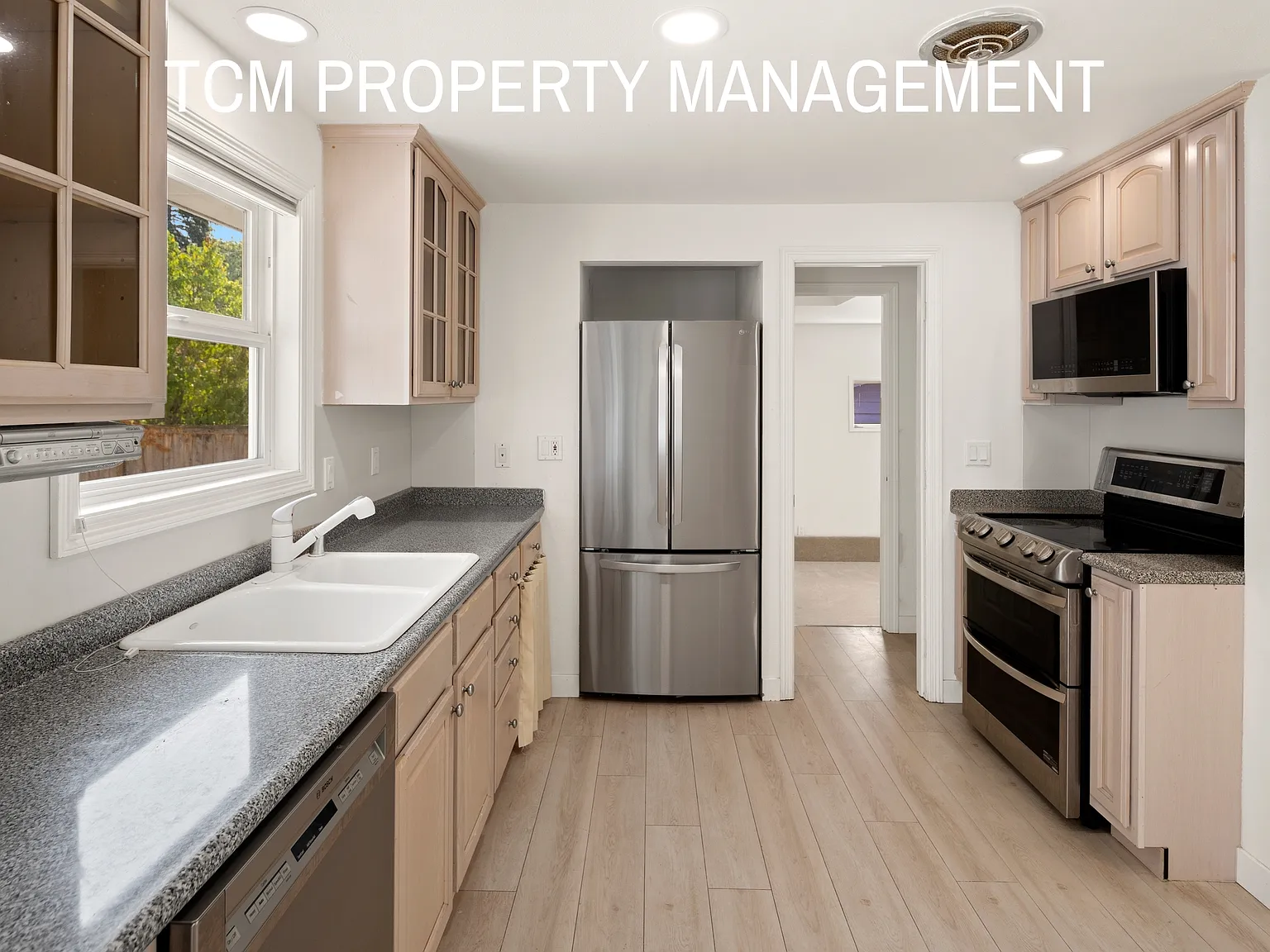 3 bed, 1570 sqft, $3,580 — Photo 3