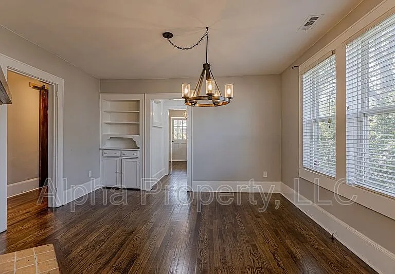 12 E Blue Ridge Dr — Photo 8