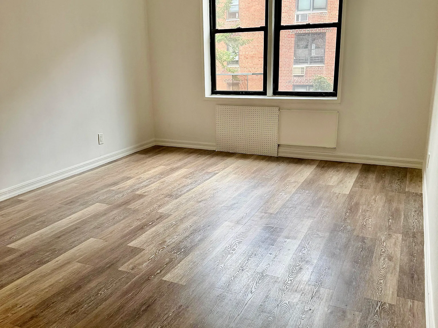 1 bed, 750 sqft, $2,300 — Photo 3
