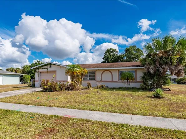 2158 Beacon Dr, Pt Charlotte, FL 33952