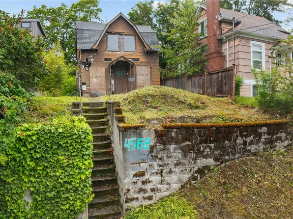 4563 33rd Avenue S, Seattle, WA 98118