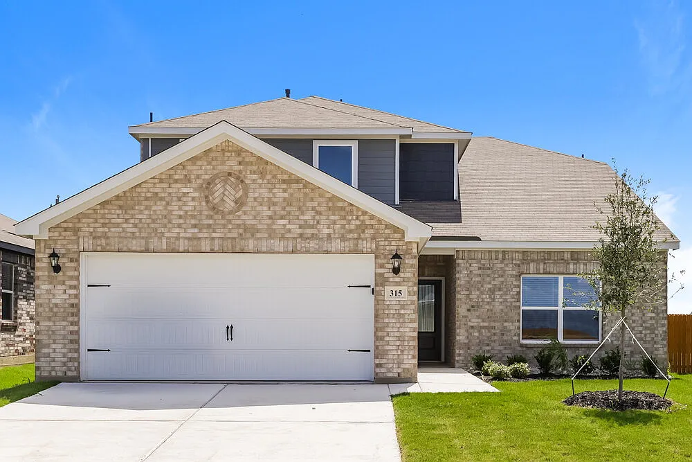 4 bed, 2.5 bath, 2173 sqft, $2,445 — Photo 1