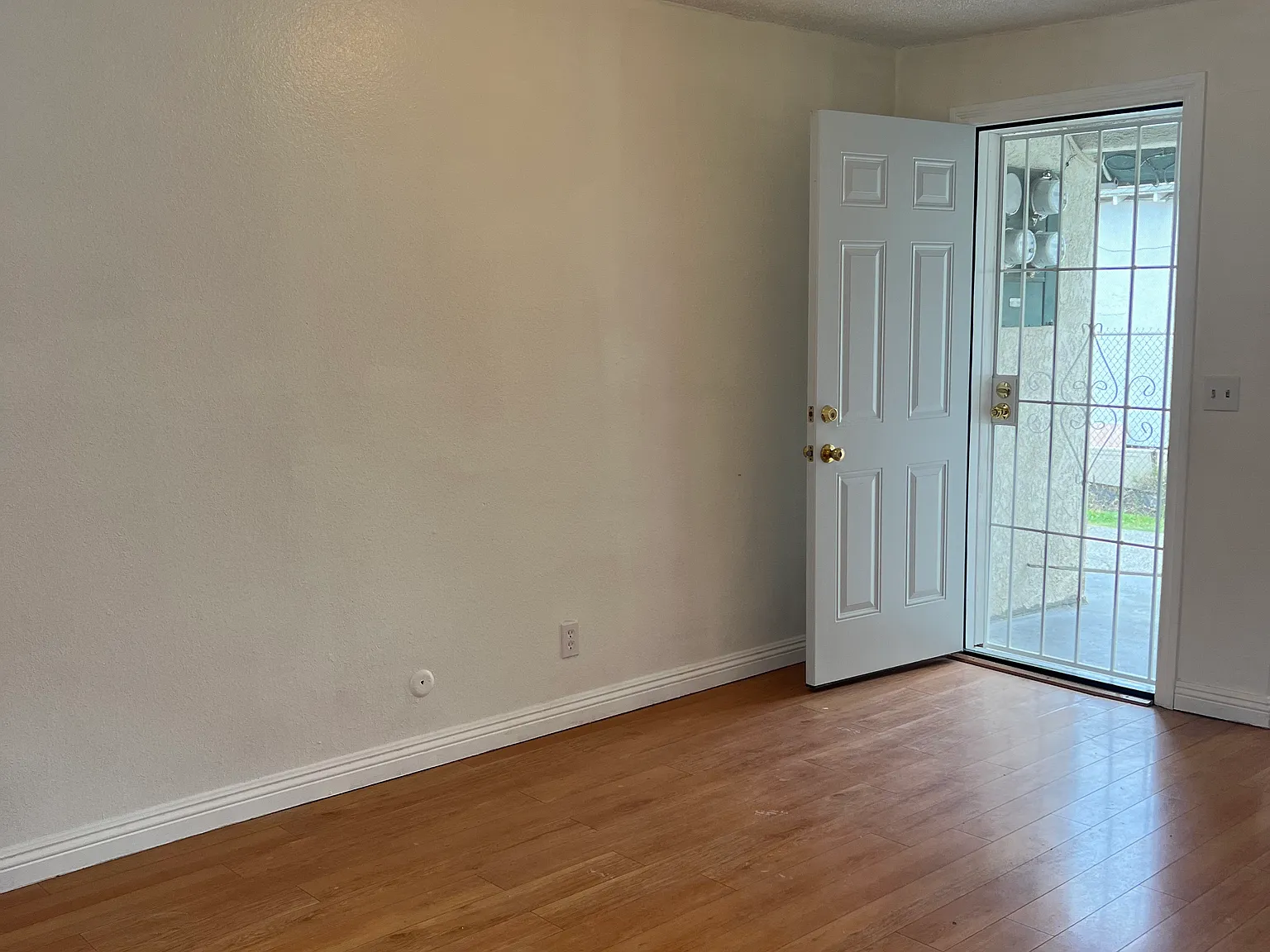 501 Elizabeth Ave — Photo 4