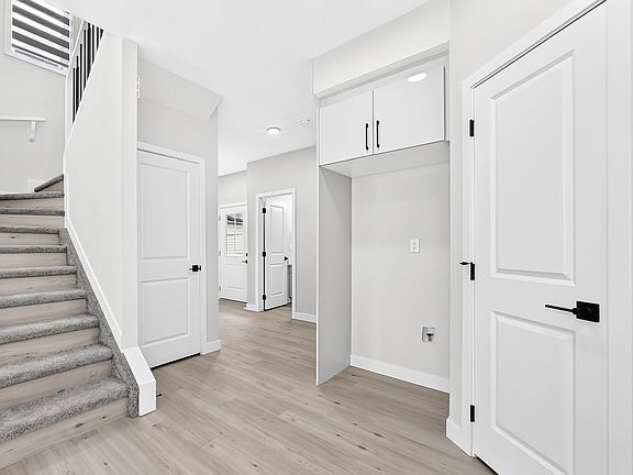 5th image of 87 Patriot Way