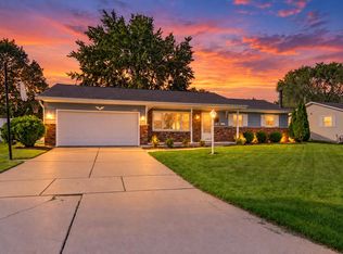 1491 Commanche Ave, Green Bay, WI 54313