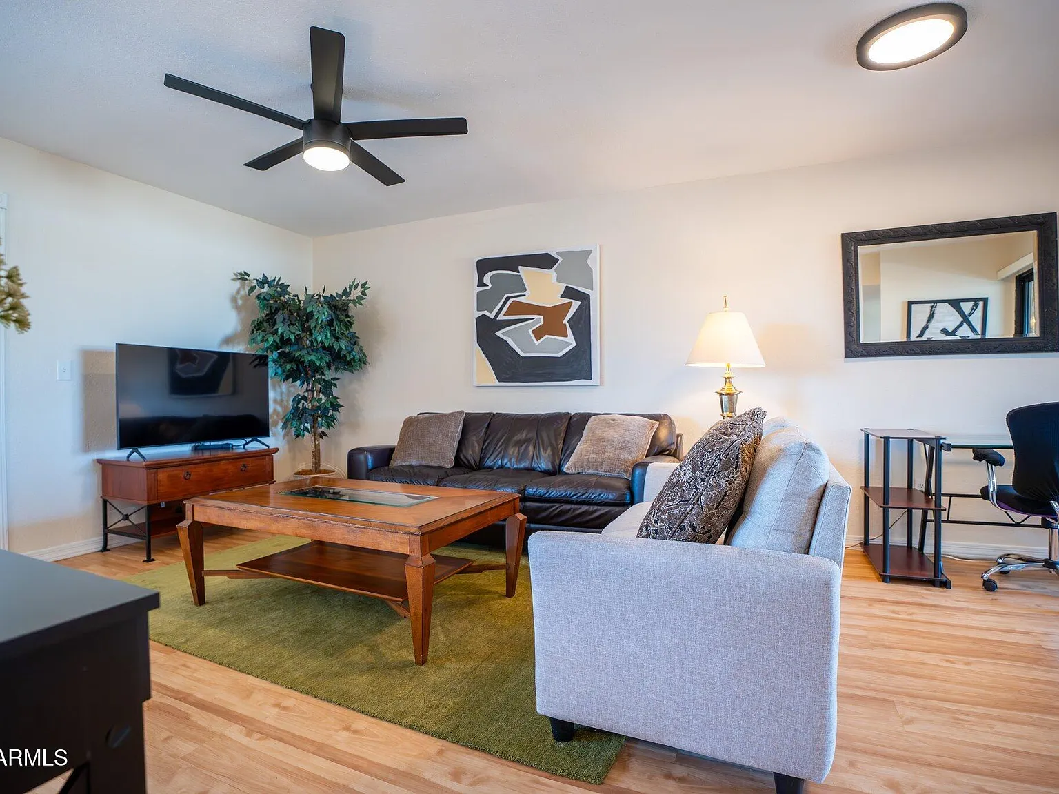 1 bed, 1.0 bath, 726 sqft, $1,650 — Photo 4