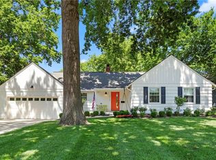 3116 W 73rd St, Prairie Village, KS 66208