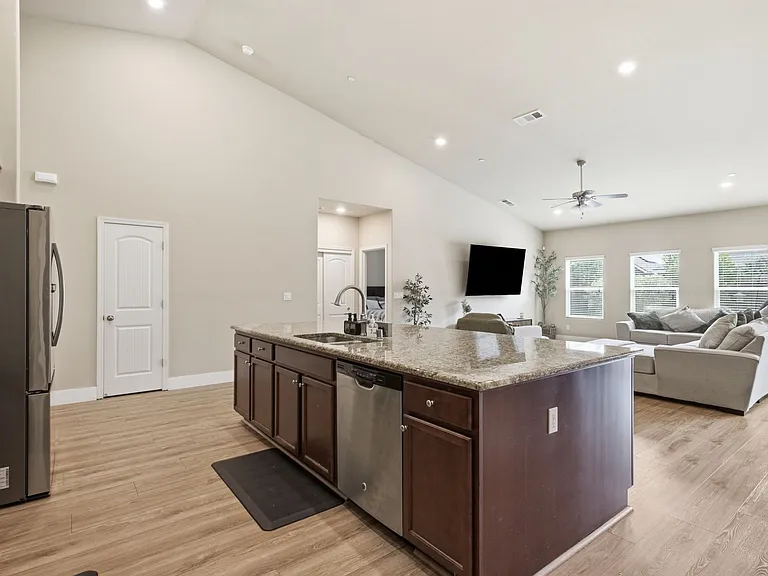 6213 Cape Cod Ave — Photo 21