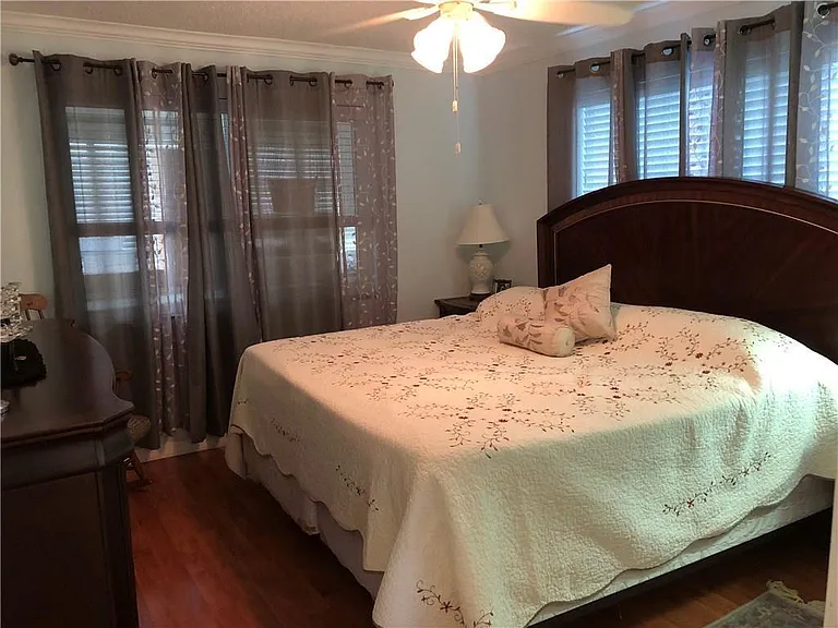 181 Farnham Cres #181-H — Photo 9