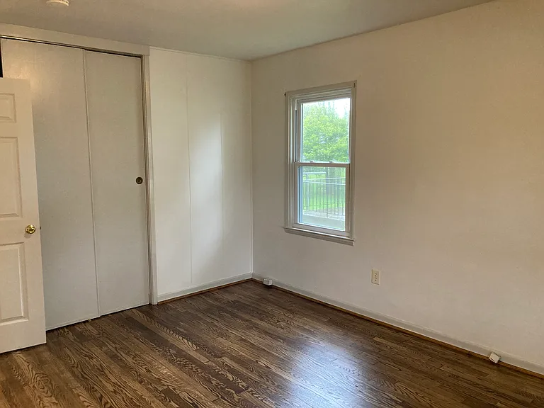11320 Greenberry Rd — Photo 12