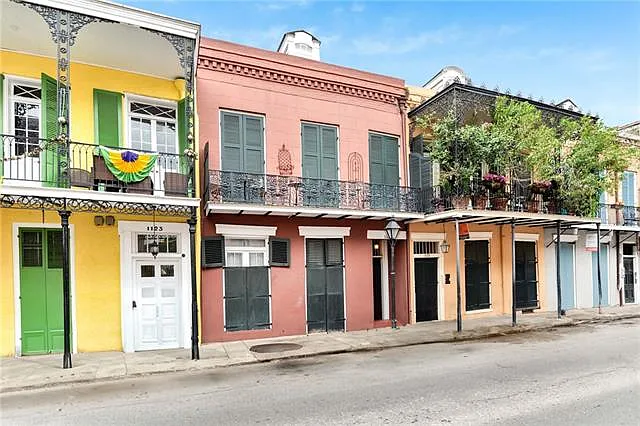 Building Photo - 1125 Royal St #3
