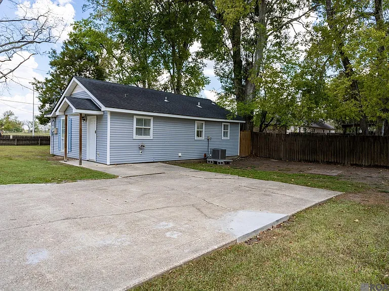 3431 Brightside Dr — Photo 3