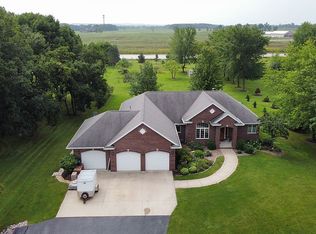 504 Ravine Rd, De Pere, WI 54115