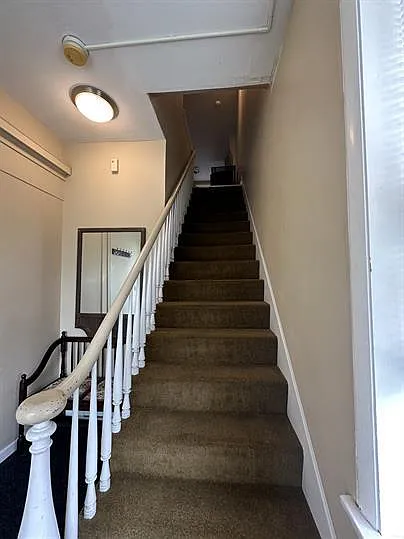 202 N Townsend St — Photo 8