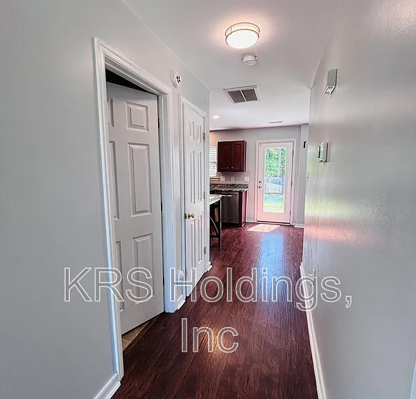 3407 Thornsett Dr — Photo 5