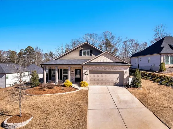 405 Hudson Cove Trail Ct, Gainesville, GA 30506