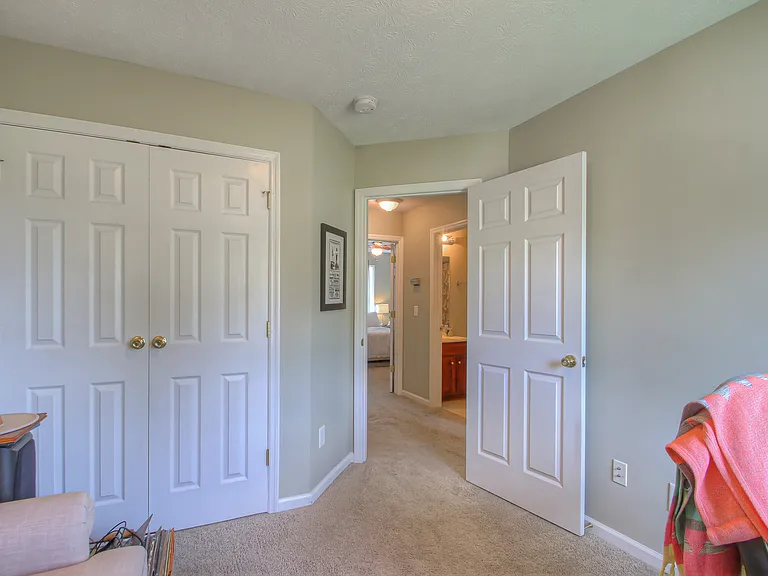 111 Cleveland St — Photo 19