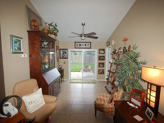 4th image of 193 E Cedarwood Cir