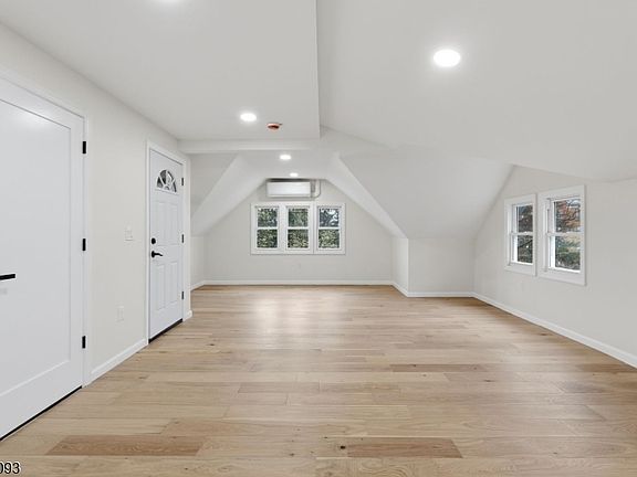 3rd image of 82 Grove St Floor 3