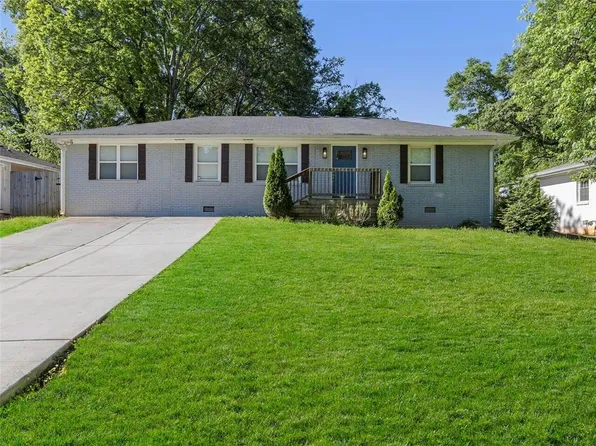 3151 Robin Rd, Decatur, GA 30032
