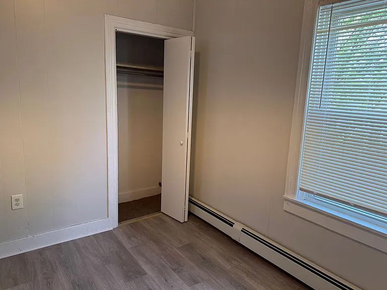 27 Camden Ave — Photo 5