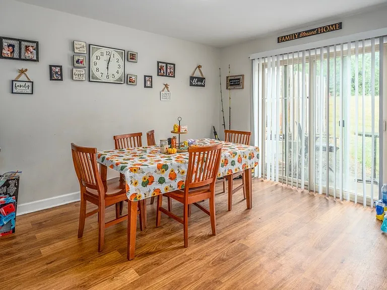 Kingston Green Millville Apartments — Photo 16