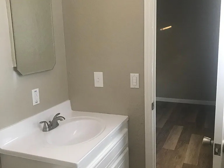 1066 Hughes Ave — Photo 8