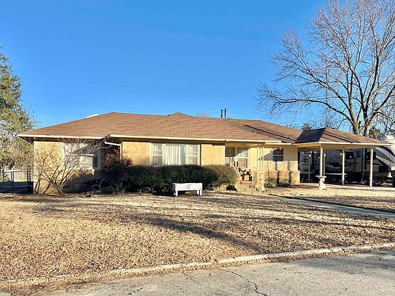 2nd image of 806 Brookhart Dr