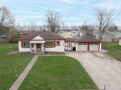 386 E Sheffield Ave, Pontiac, MI, 48340