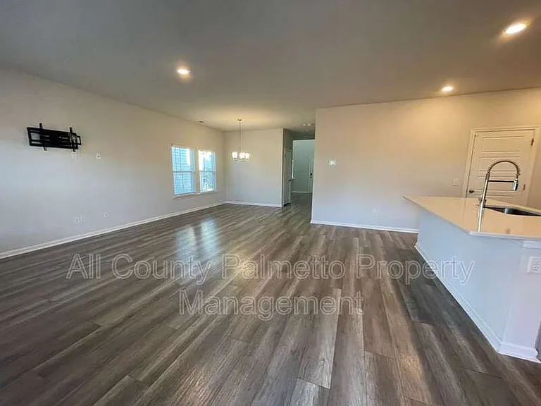 221 Cypress Preserve Blvd — Photo 4